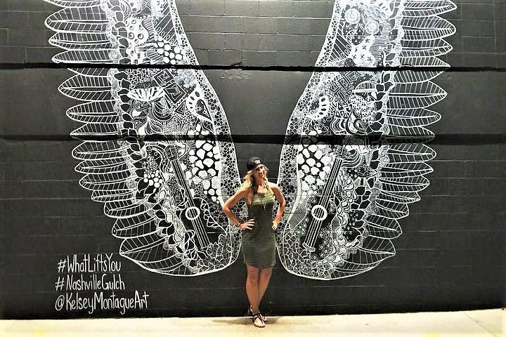 Murals of Nashville Instagram tour by golf cart